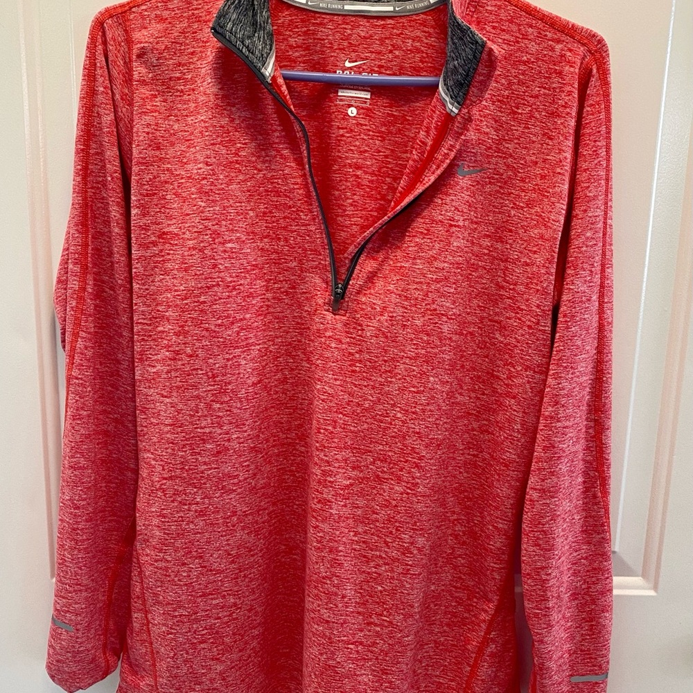 Nike Womens long sleeve top